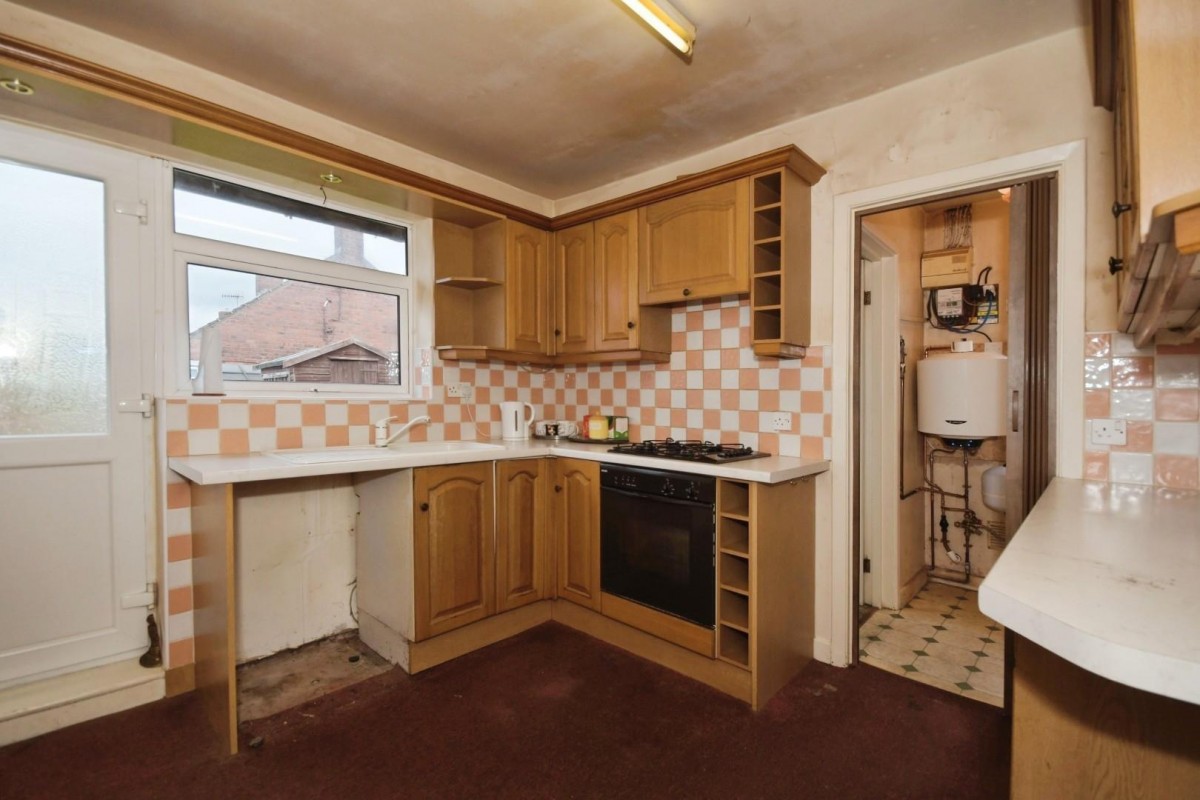 Laurel Crescent, Hollingwood, Chesterfield, S43 2LJ