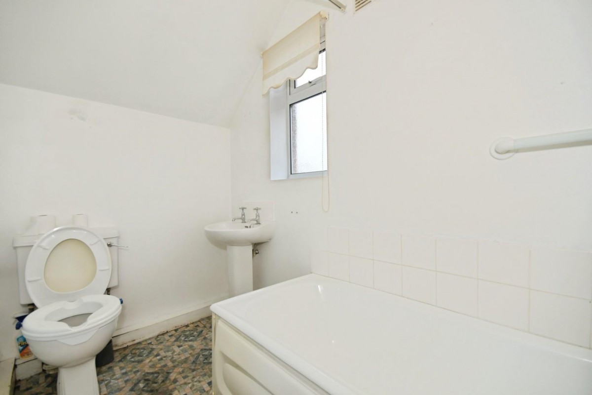 Laurel Crescent, Hollingwood, Chesterfield, S43 2LJ