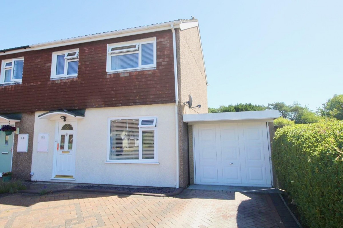 Moore Crescent, Netley Abbey, Southampton