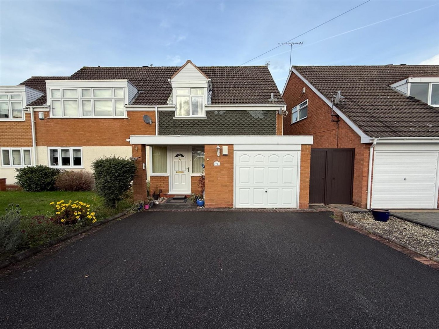Harvine Walk, Norton, Stourbridge, DY8 3BQ