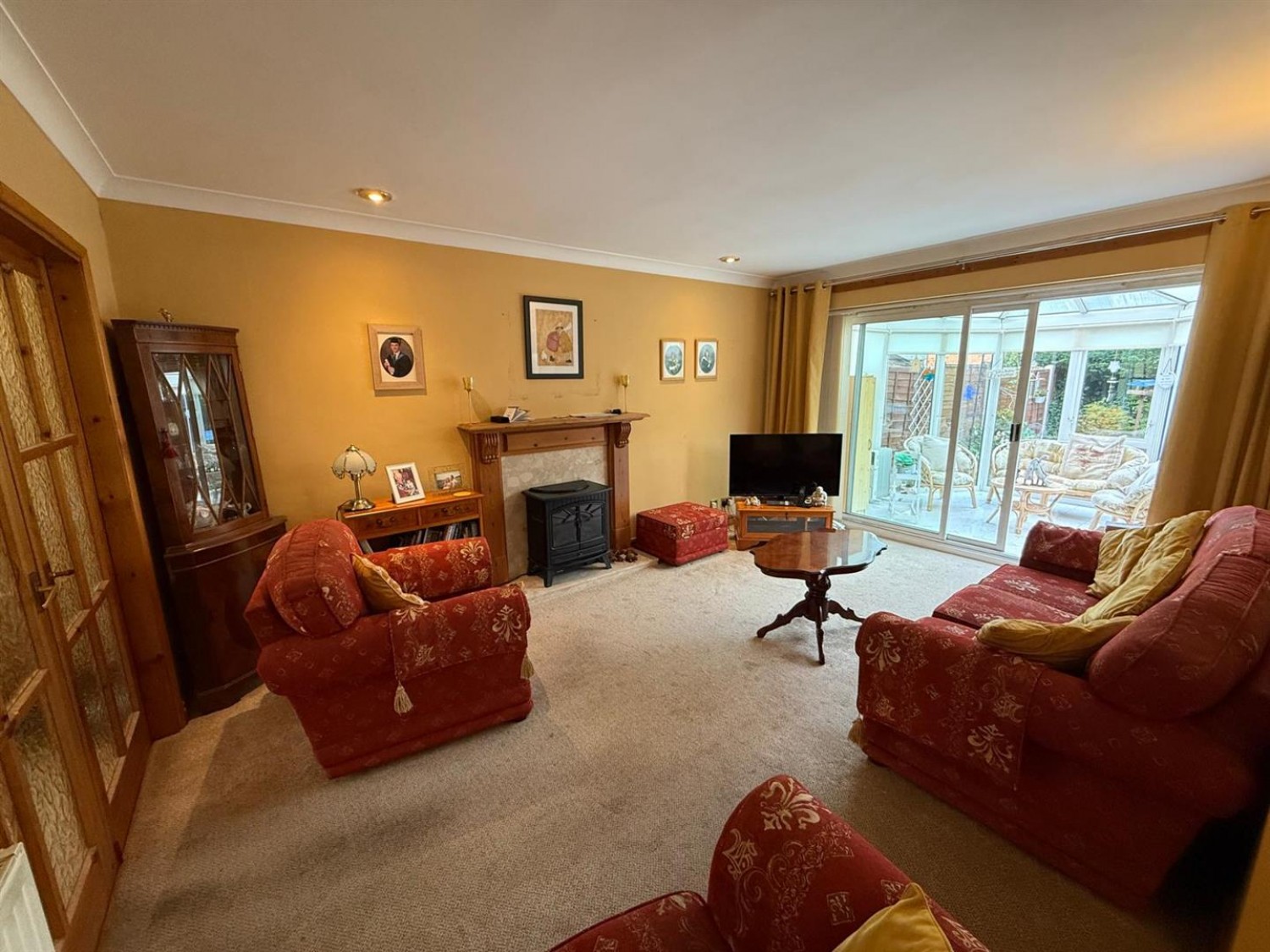 Harvine Walk, Norton, Stourbridge, DY8 3BQ