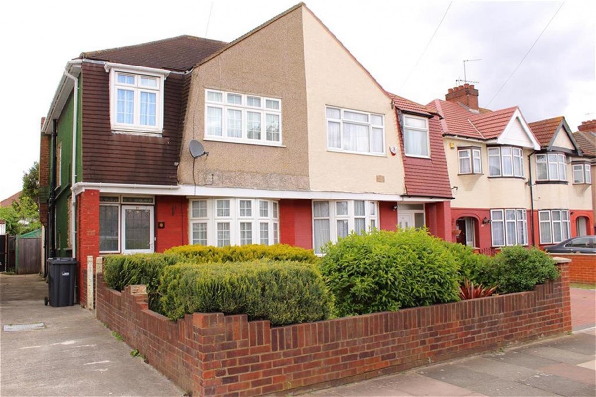 Kenton Avenue, Southall, UB1 3QF
