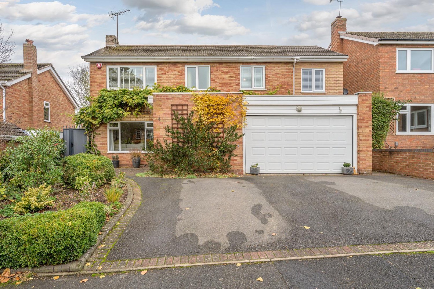 Pear Tree Drive, Stourbridge, DY8 2LB