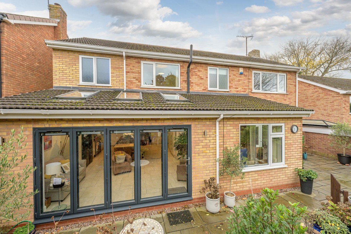 Pear Tree Drive, Stourbridge, DY8 2LB