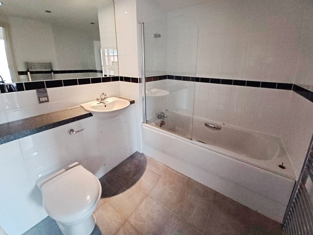 Ascote Lane, Shirley, Solihull B90 1TZ