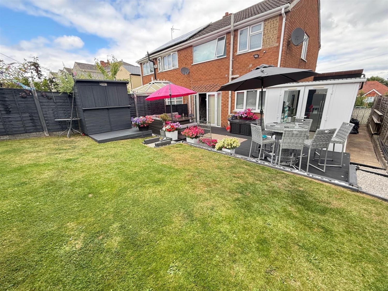 Stourbridge Road, Halesowen, B63 3QU