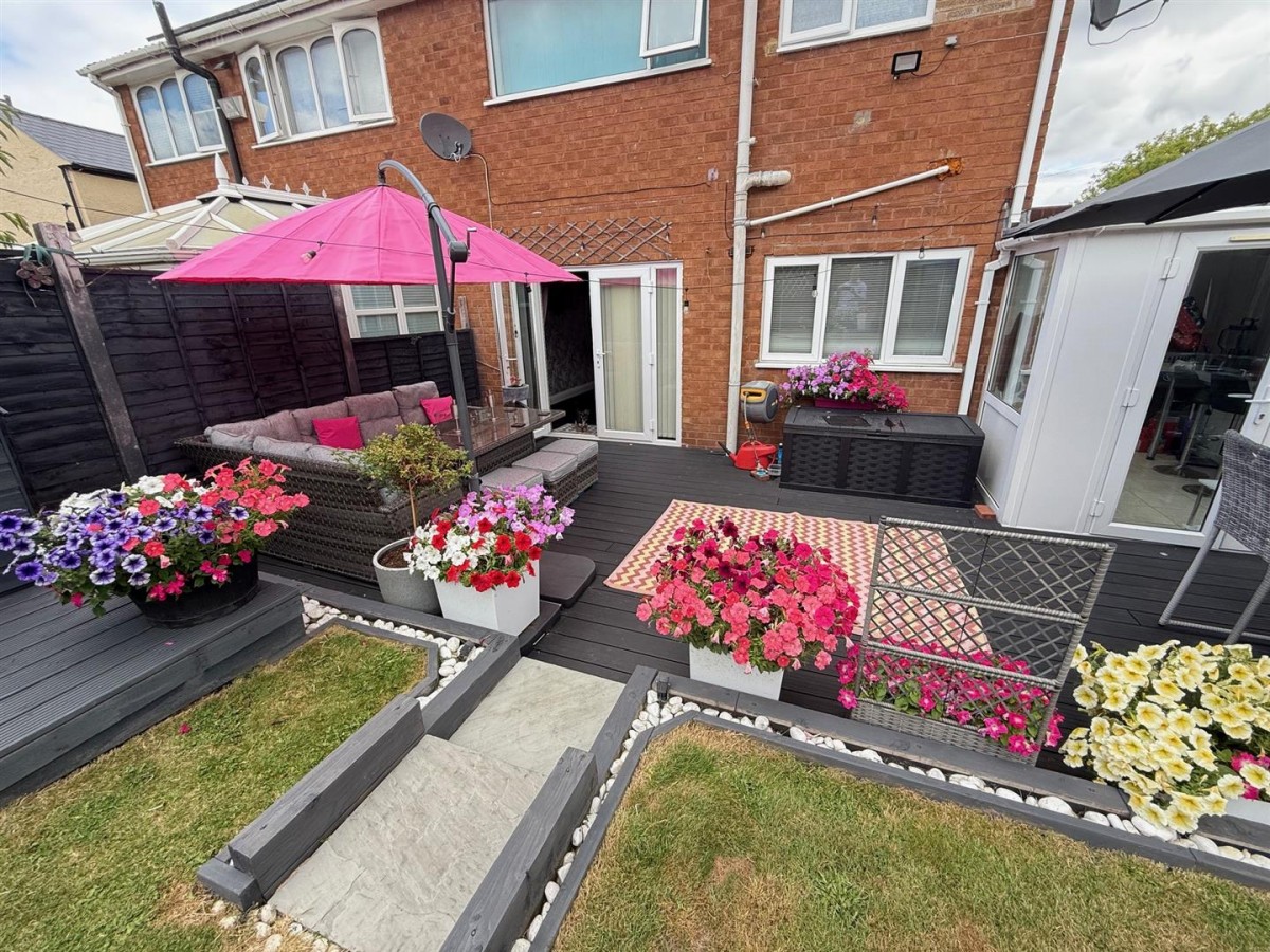 Stourbridge Road, Halesowen, B63 3QU