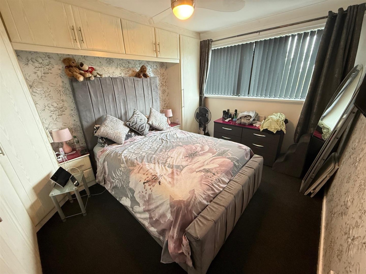 Stourbridge Road, Halesowen, B63 3QU