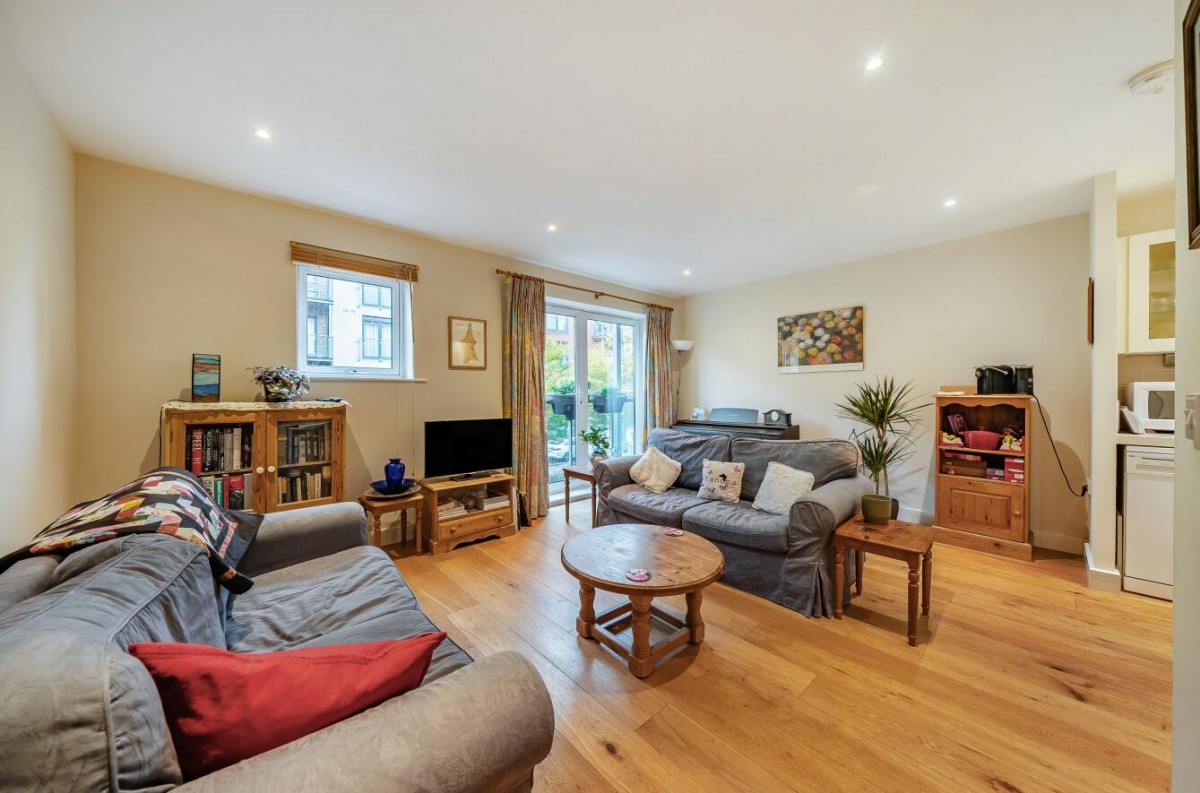 Rosse Gardens, London, SE13 6PD