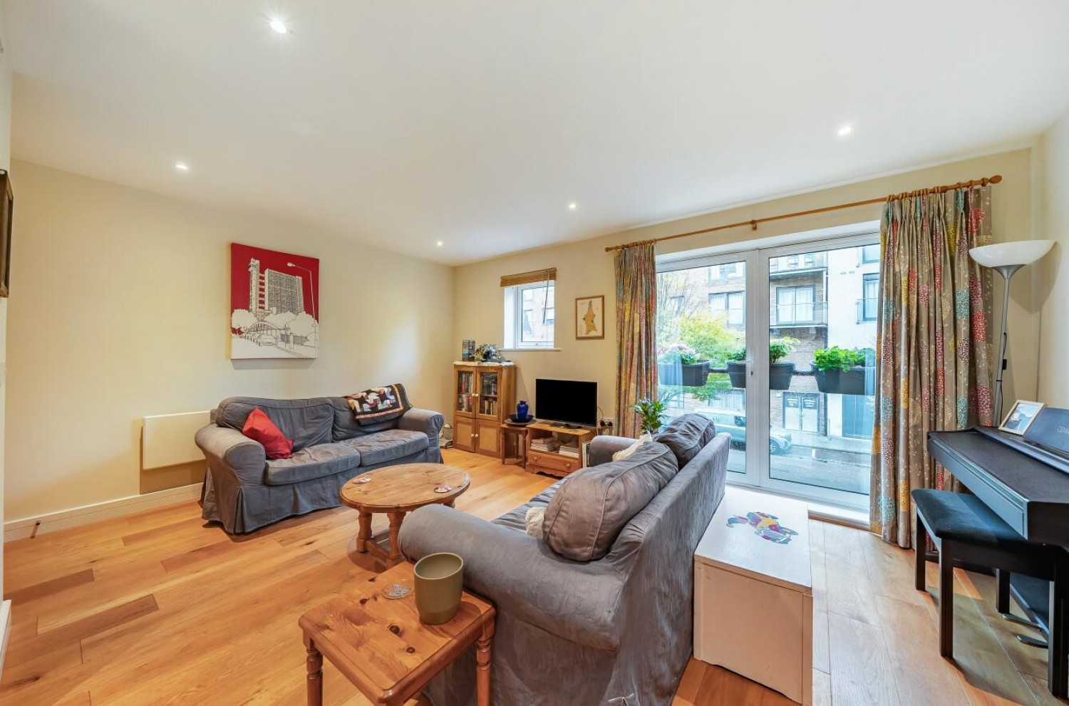 Rosse Gardens, London, SE13 6PD