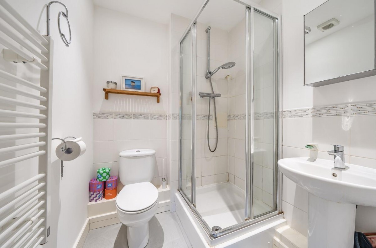 Rosse Gardens, London, SE13 6PD