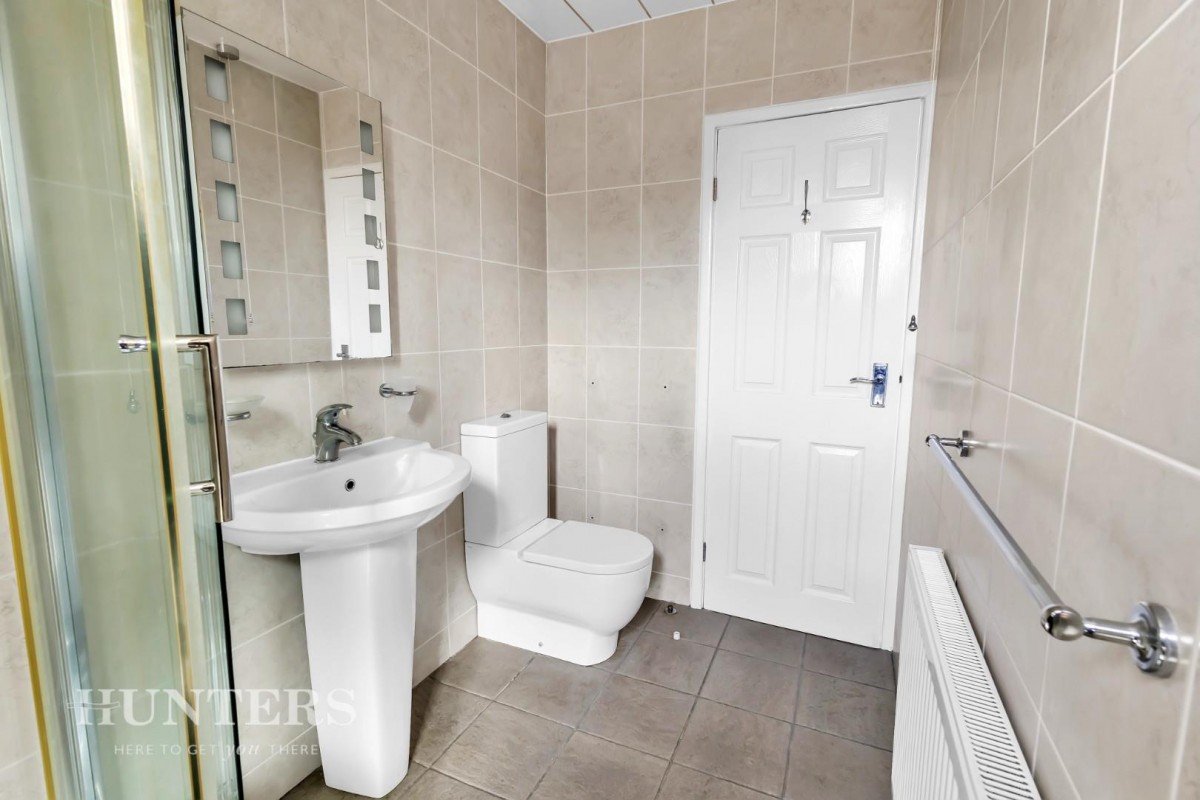 North Gate, Garden Suburbs, Oldham