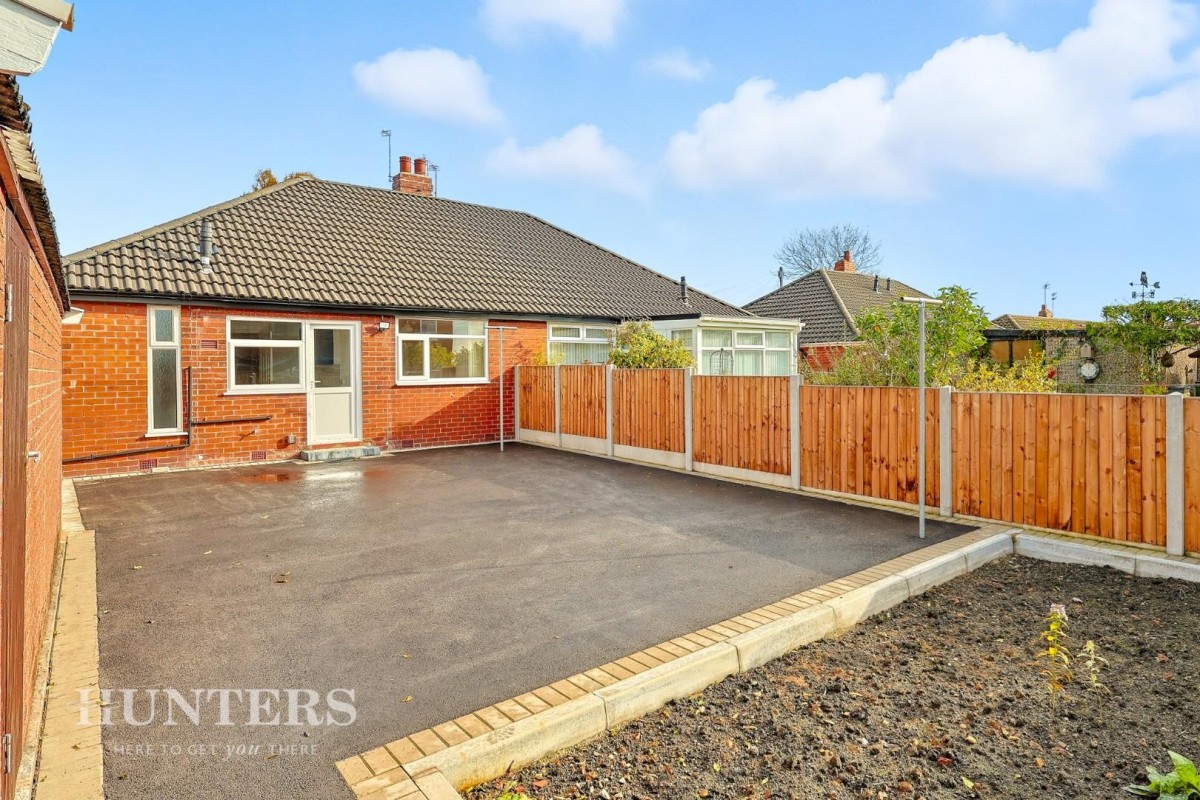 North Gate, Garden Suburbs, Oldham