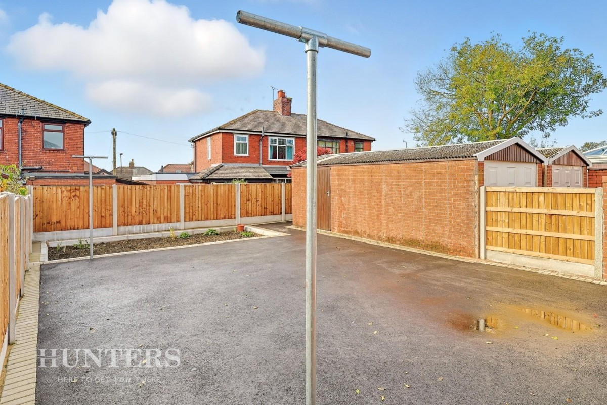 North Gate, Garden Suburbs, Oldham