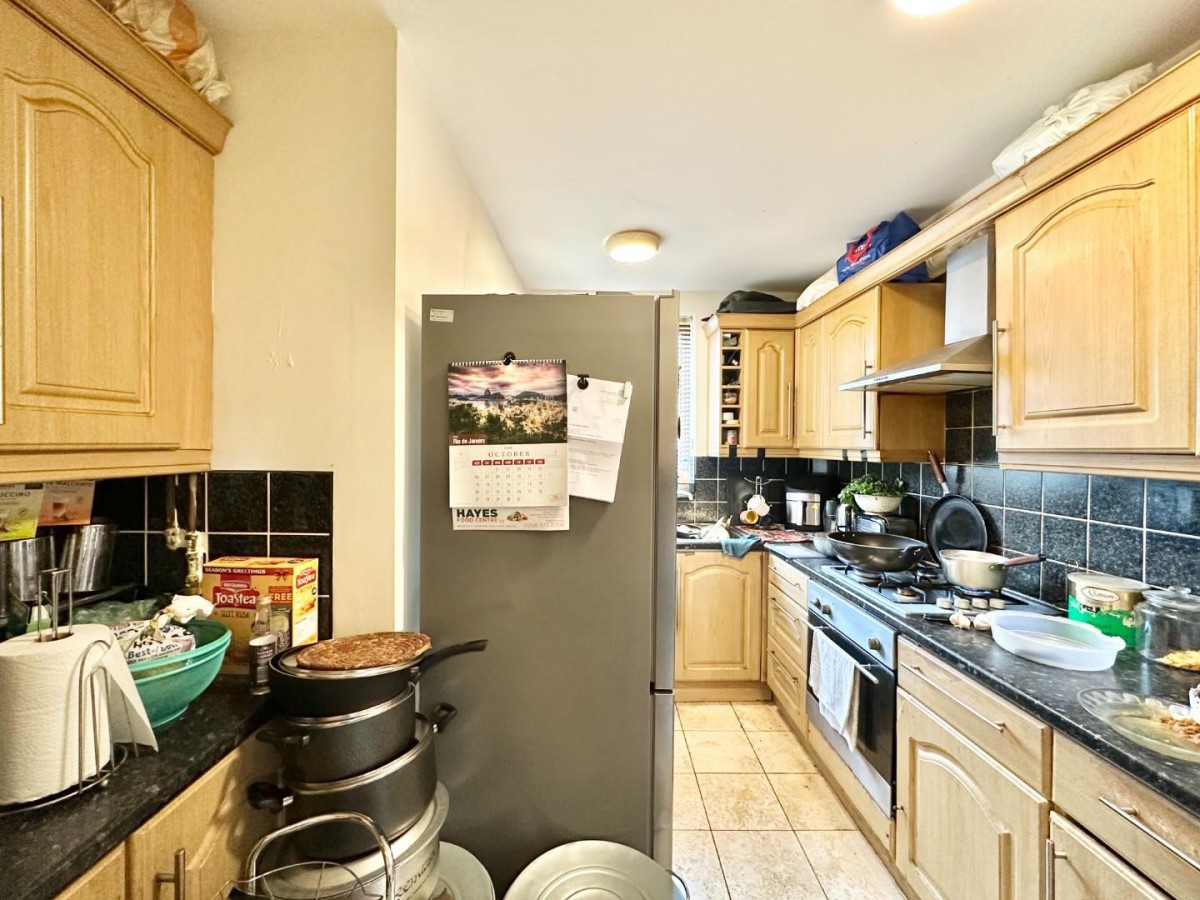 Halsway, Hayes, UB3 3JT