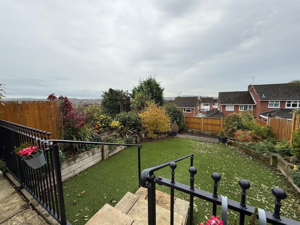 Meadow Way, Wordsley, DY8 5JD