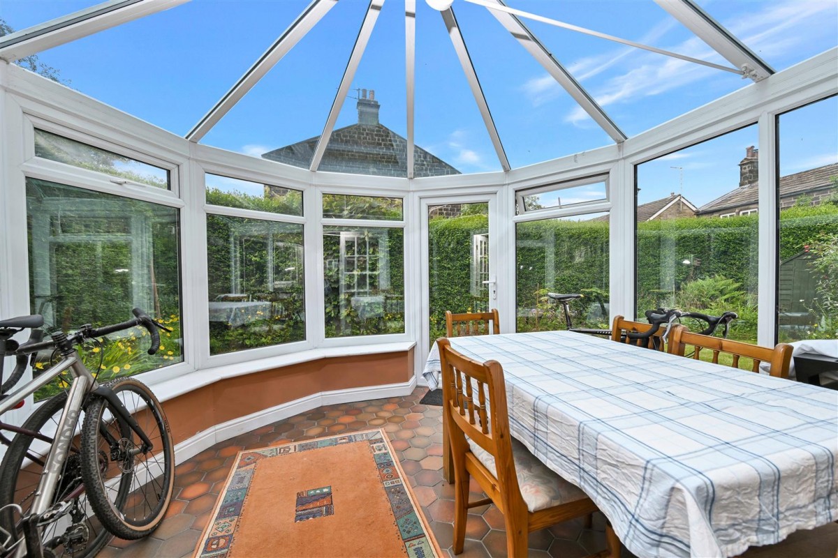 London Lane, Rawdon, Leeds