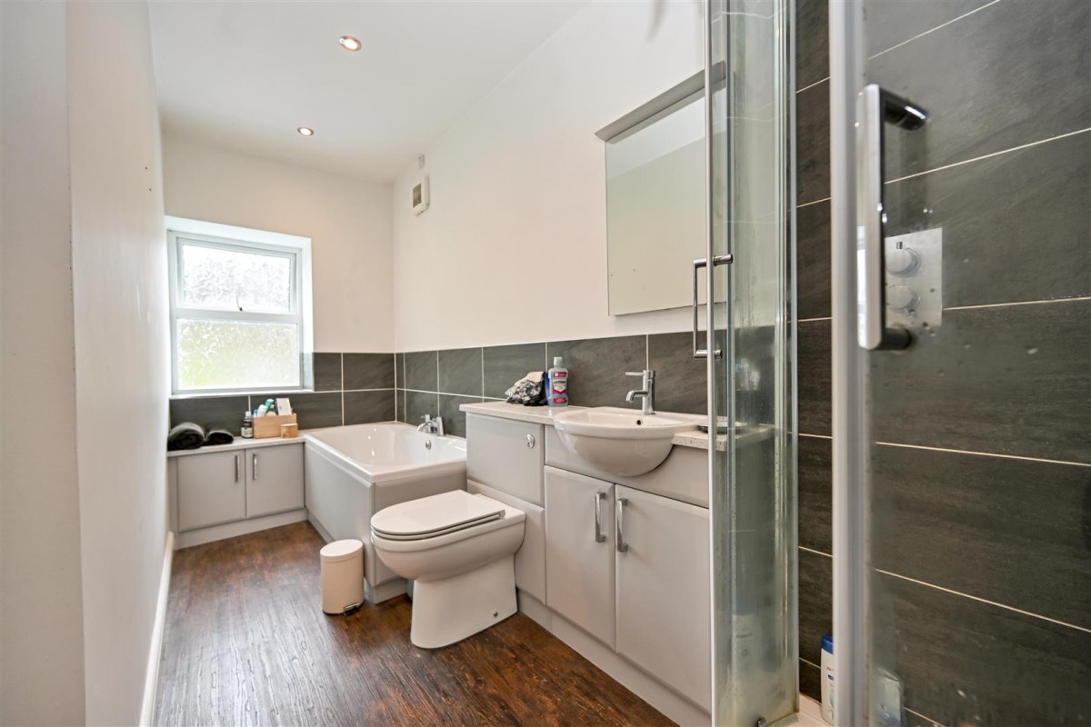 London Lane, Rawdon, Leeds