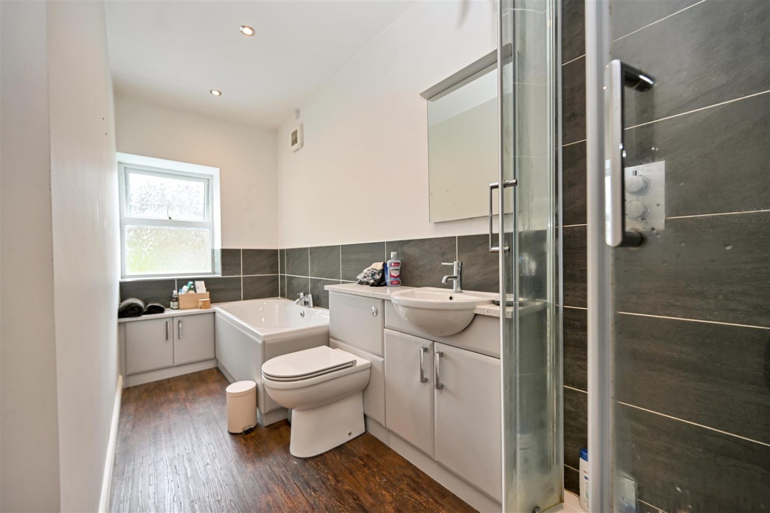 London Lane, Rawdon, Leeds