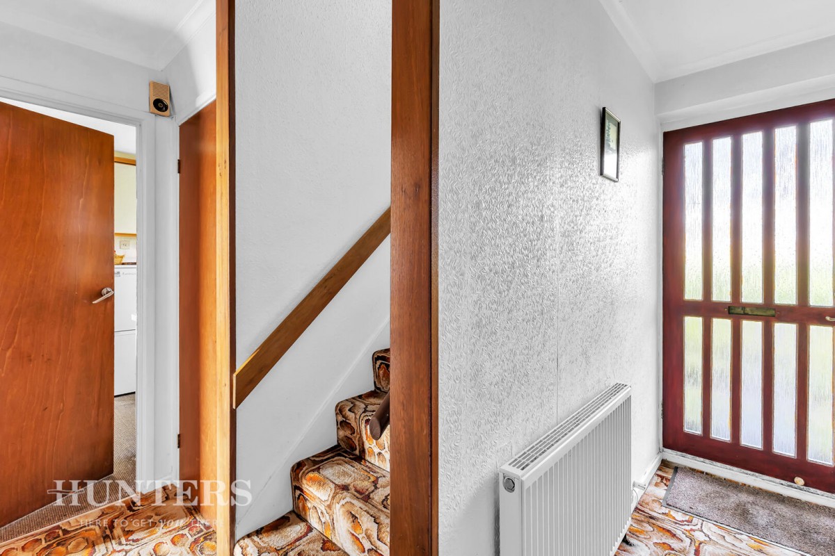 Farm Walk, Bents Farm Estate, Littleborough, OL15 8LJ