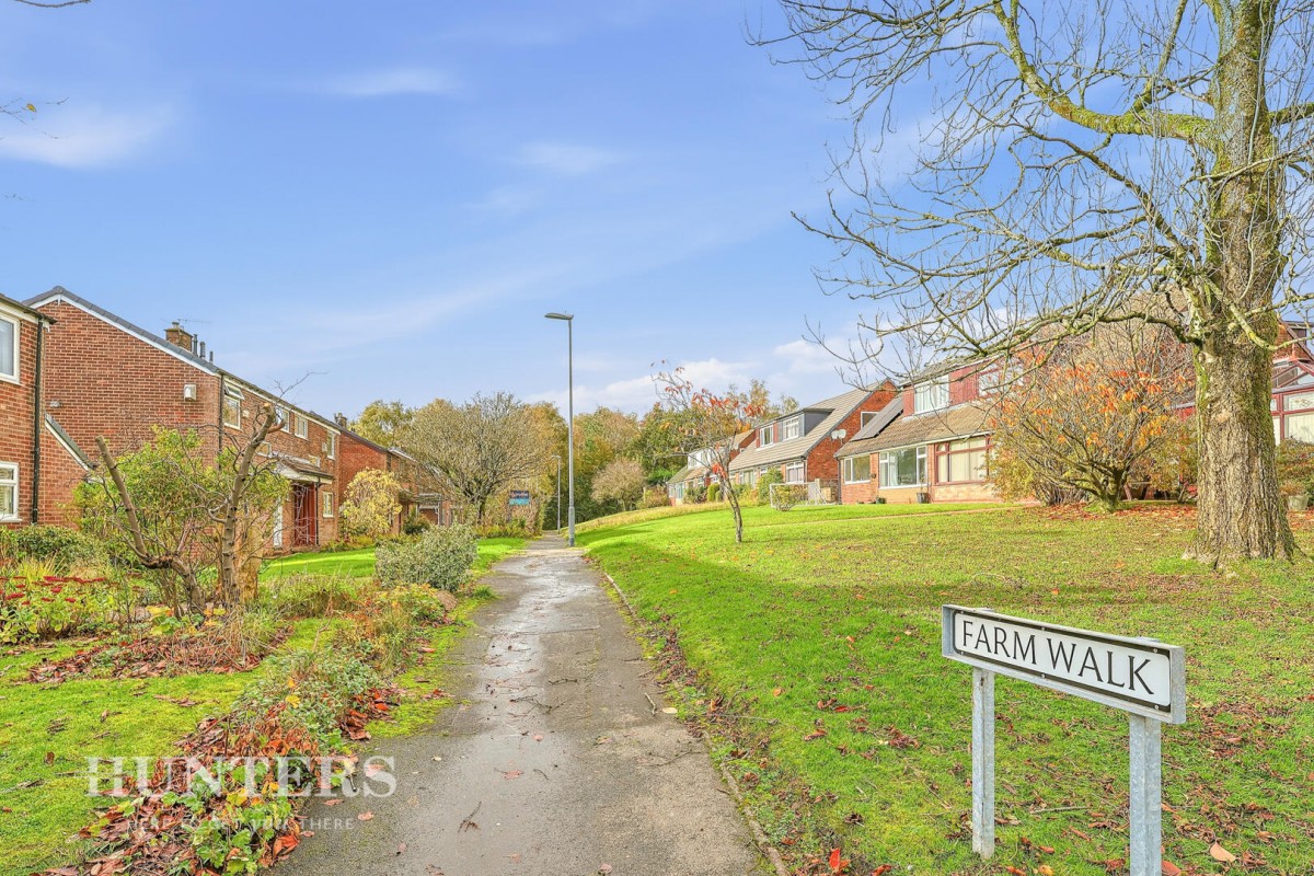 Farm Walk, Bents Farm Estate, Littleborough, OL15 8LJ