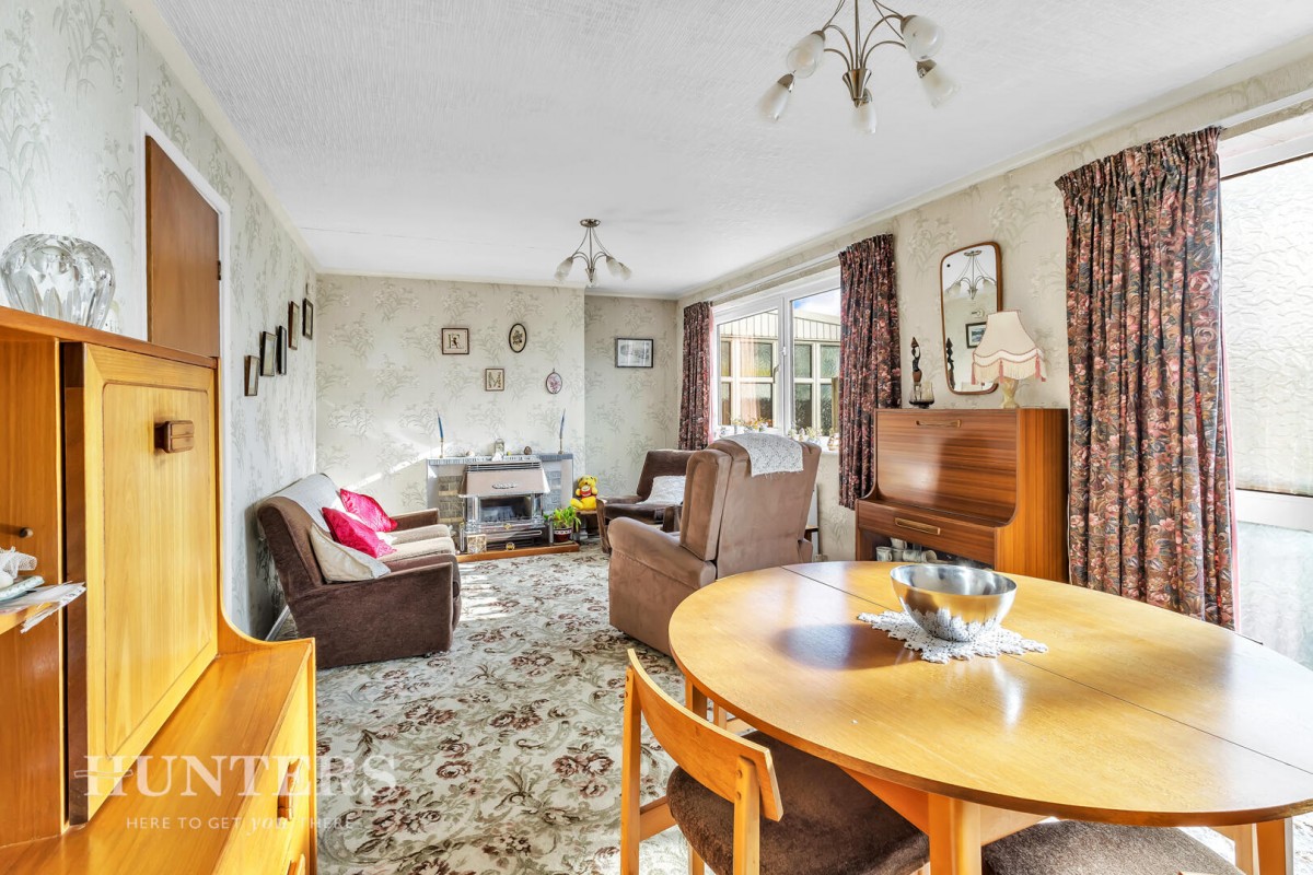 Farm Walk, Bents Farm Estate, Littleborough, OL15 8LJ