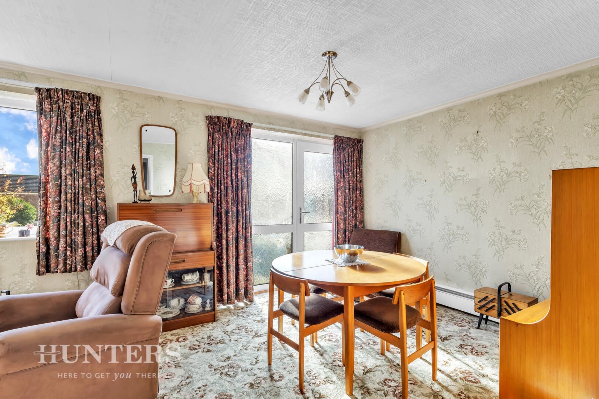 Farm Walk, Bents Farm Estate, Littleborough, OL15 8LJ