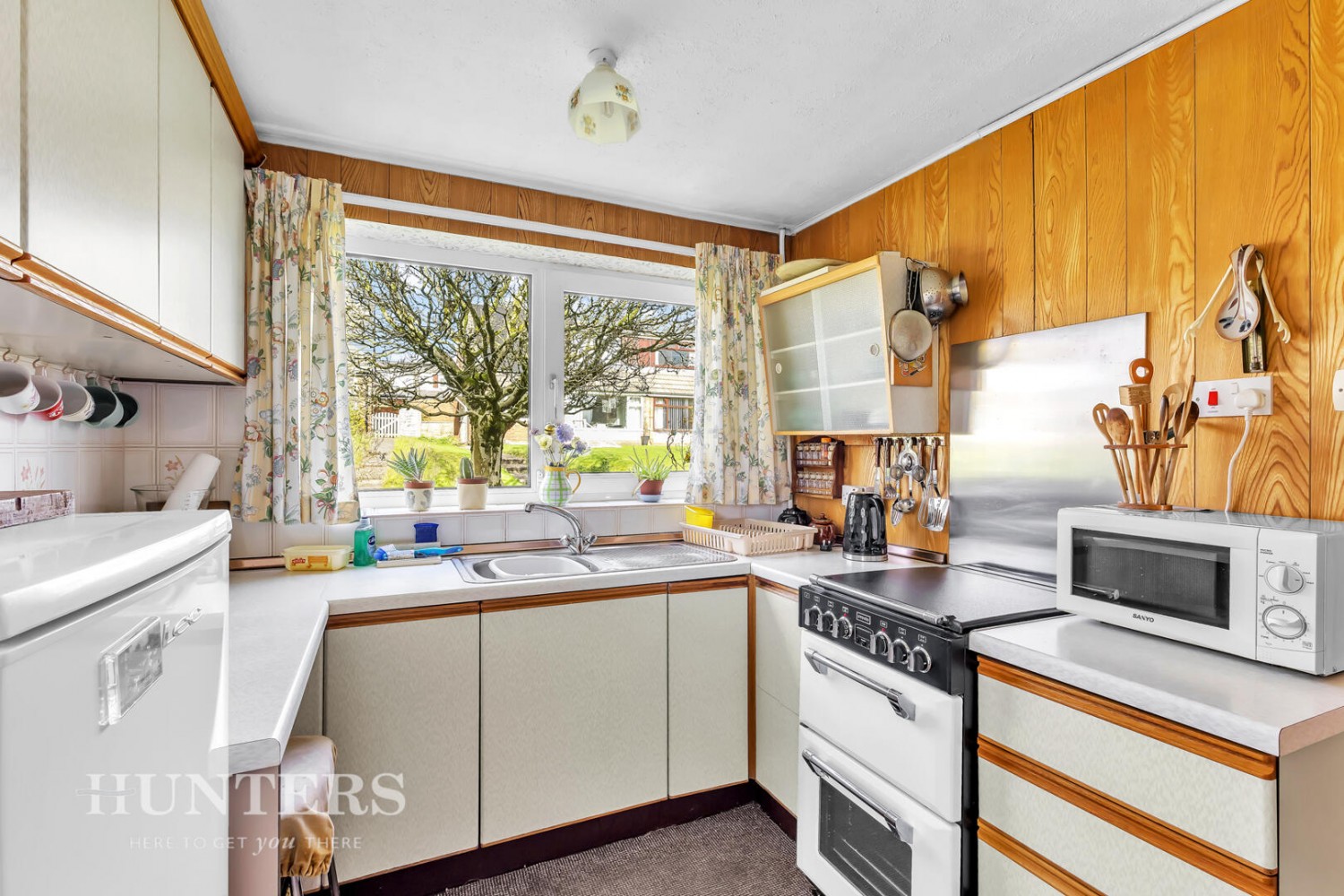 Farm Walk, Bents Farm Estate, Littleborough, OL15 8LJ