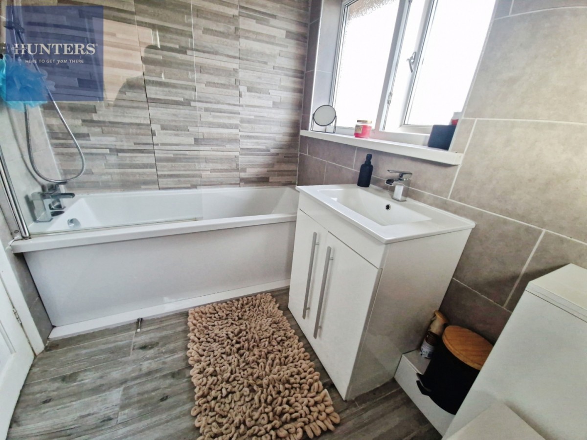 Bryn Golau, Bridgend