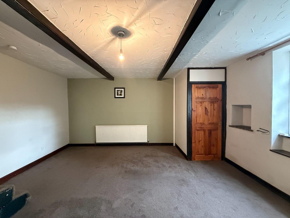 Halifax Road, Batley