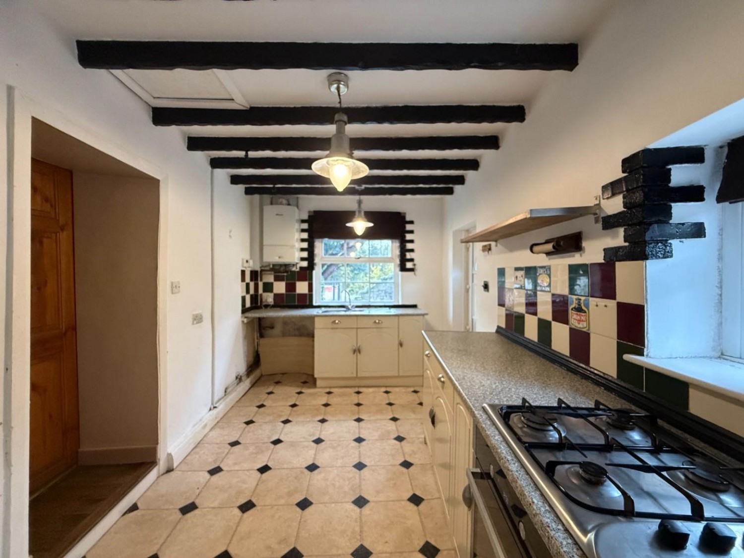 Halifax Road, Batley