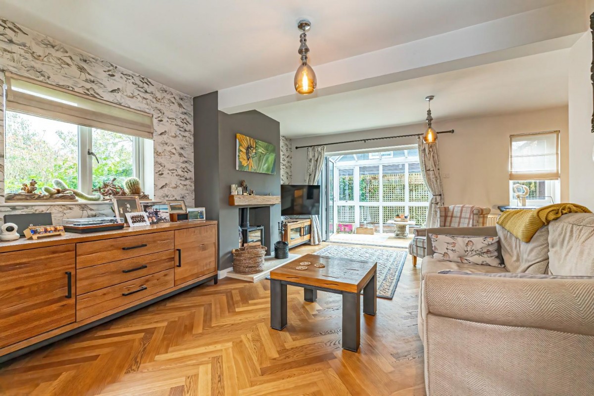 Silver Street, Cublington