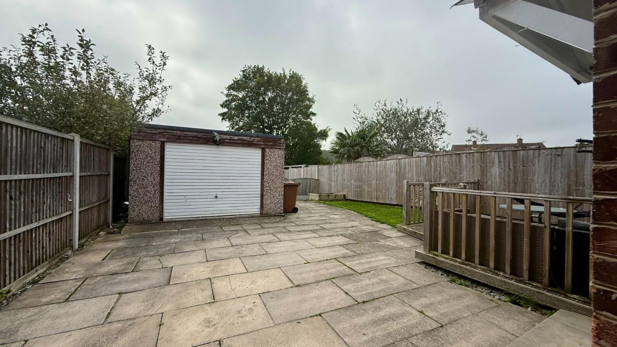 Hendal Lane, Wakefield