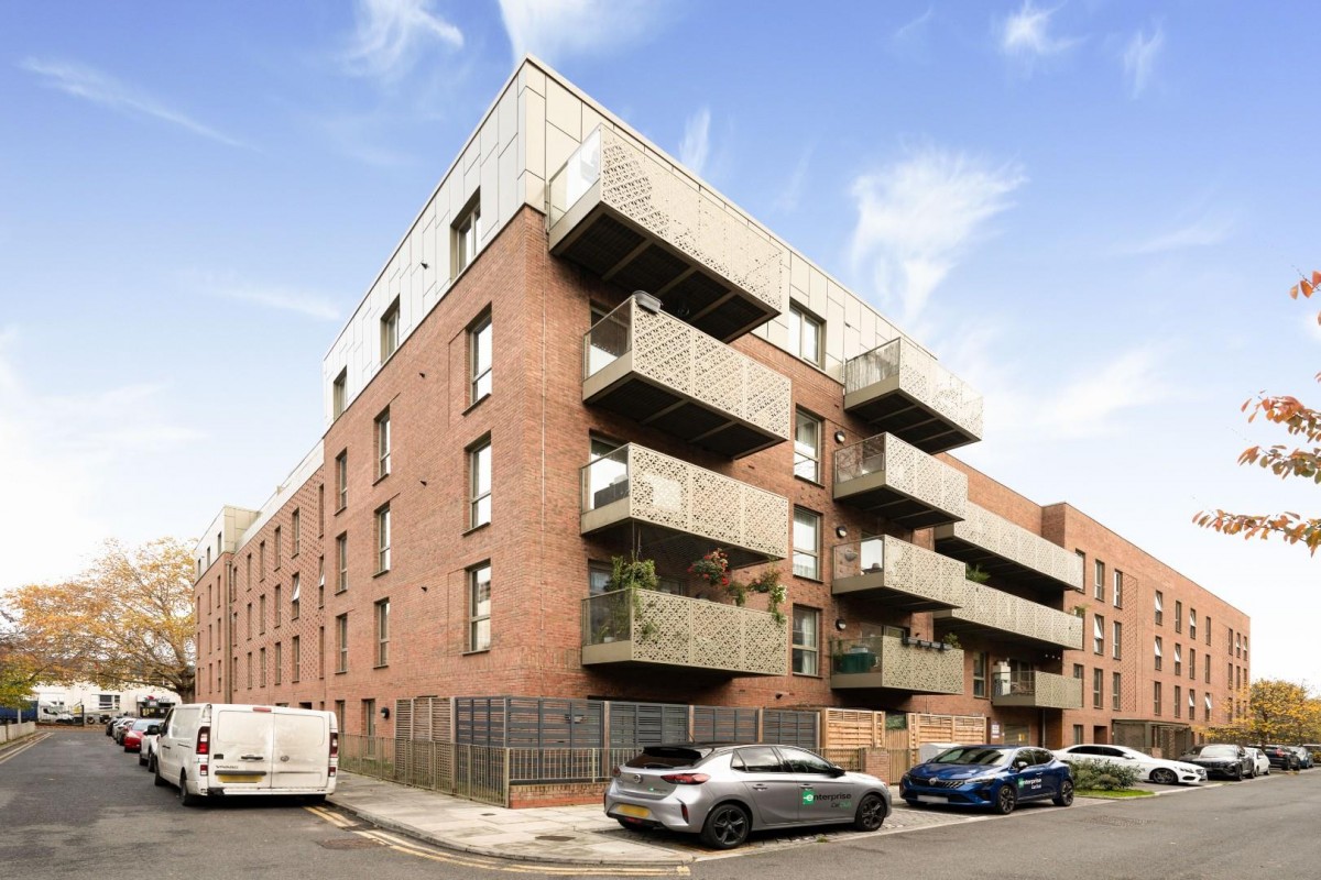 Broome Way, London, SE5