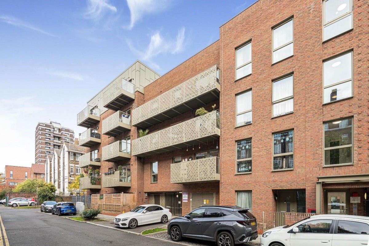 Broome Way, London, SE5