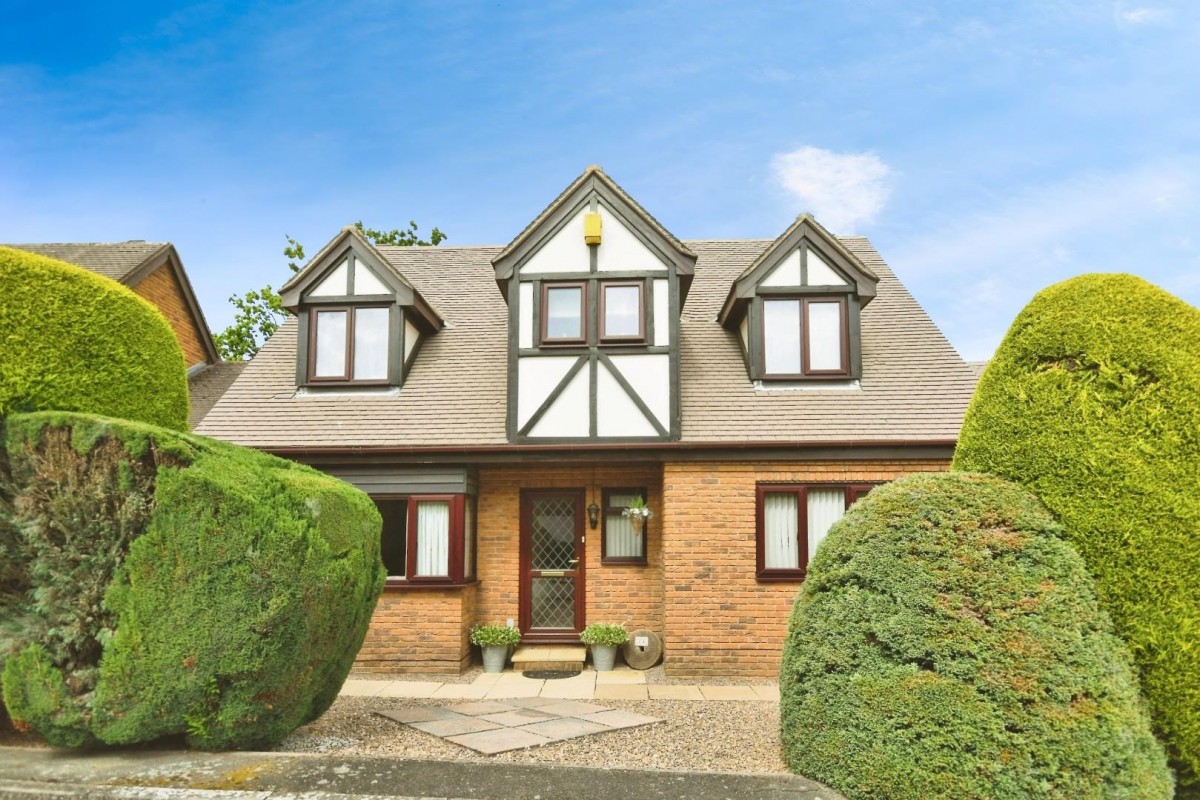 Bentham Road, Newbold, Chesterfield, S40 4EZ