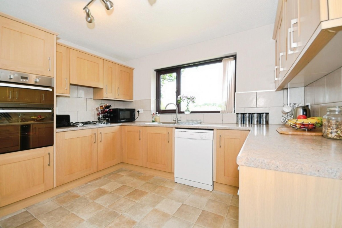 Bentham Road, Newbold, Chesterfield, S40 4EZ