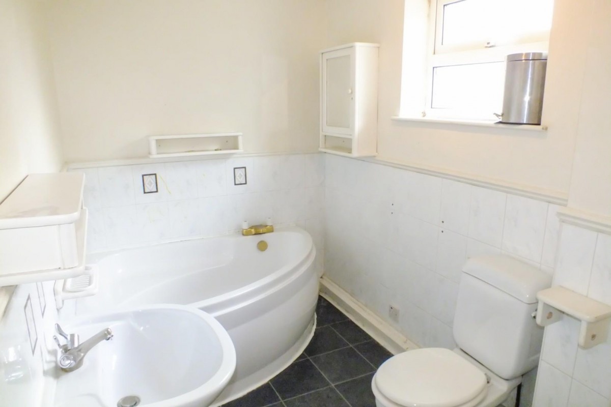 Holtdale Avenue, Cookridge, Leeds