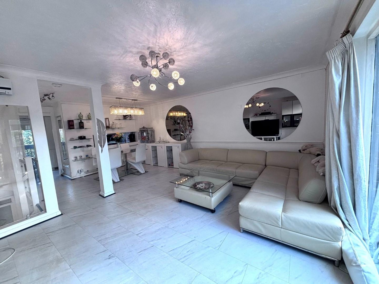 Marina Approach, Hayes, UB4 9TB