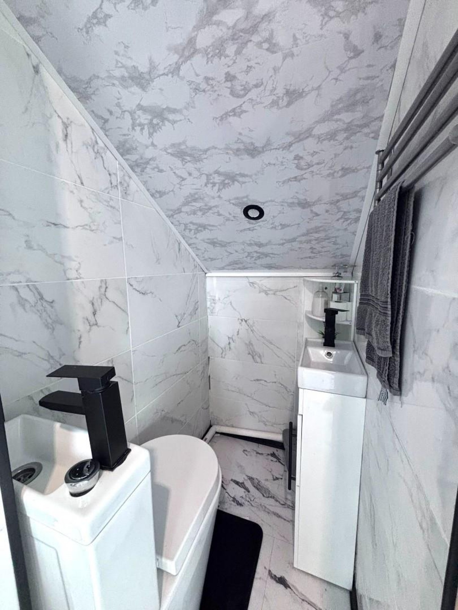 Marina Approach, Hayes, UB4 9TB