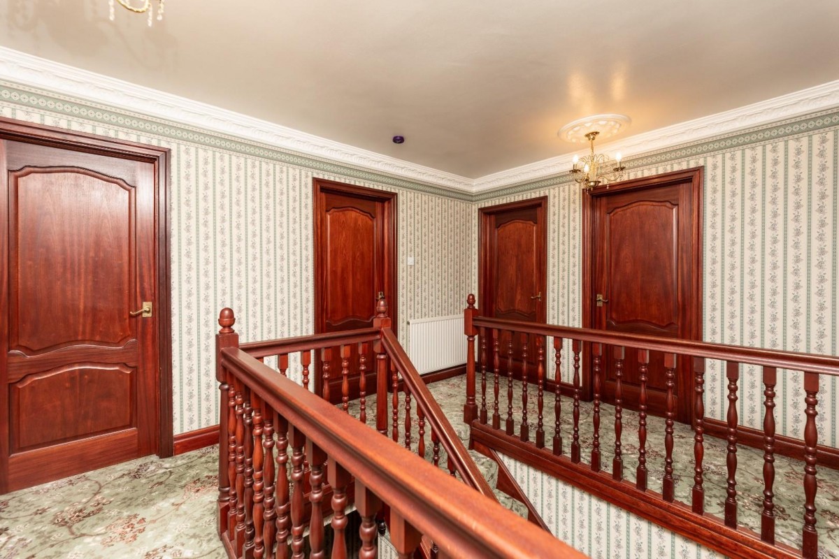 Houndhill Lane, Purston