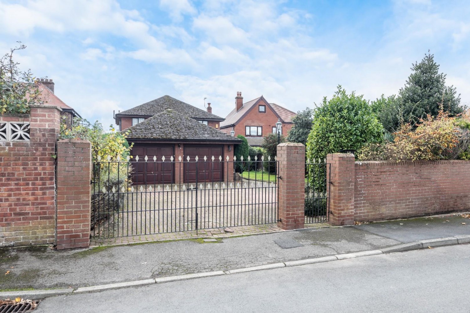 Houndhill Lane, Purston