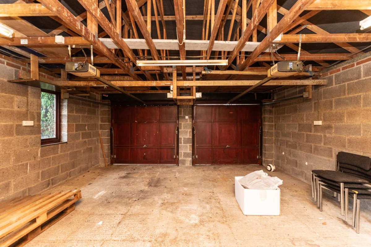 Houndhill Lane, Purston