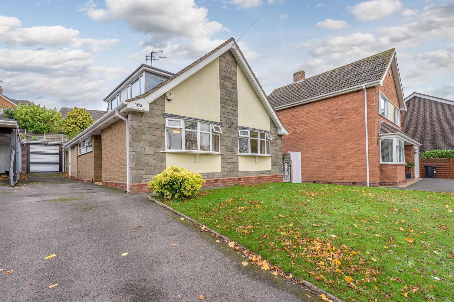 Lawnswood Road, Stourbridge, DY8 5LW