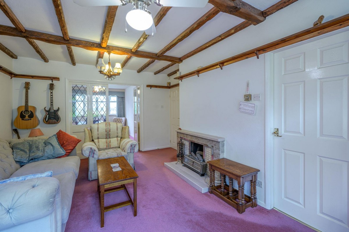 Lawnswood Road, Stourbridge, DY8 5LW