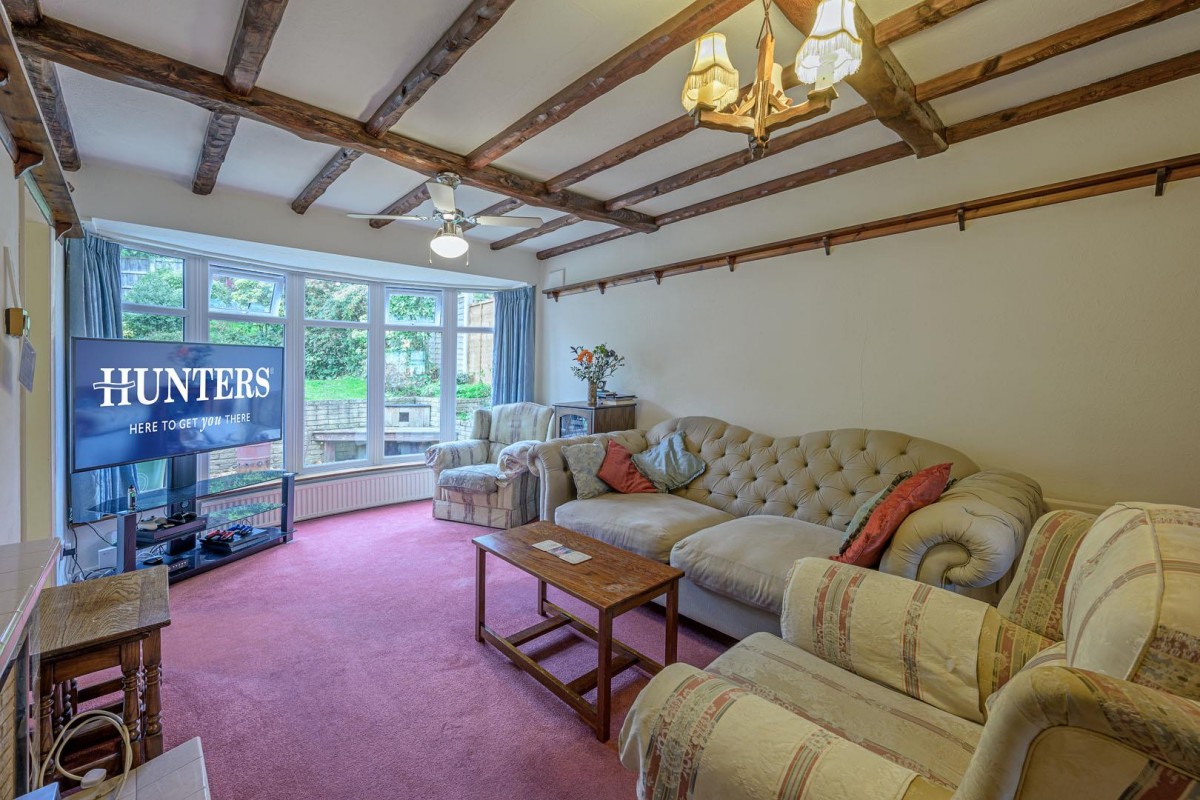 Lawnswood Road, Stourbridge, DY8 5LW