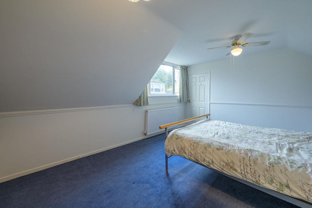 Lawnswood Road, Stourbridge, DY8 5LW