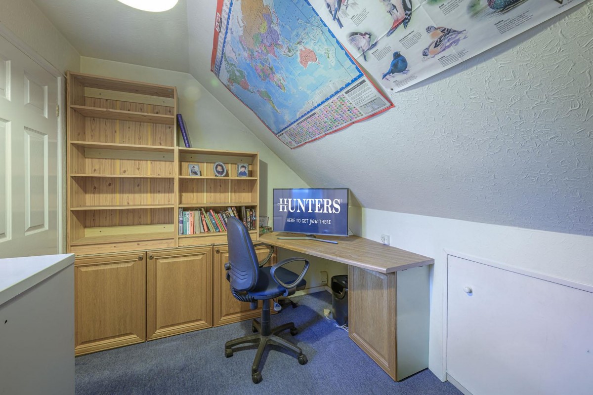 Lawnswood Road, Stourbridge, DY8 5LW