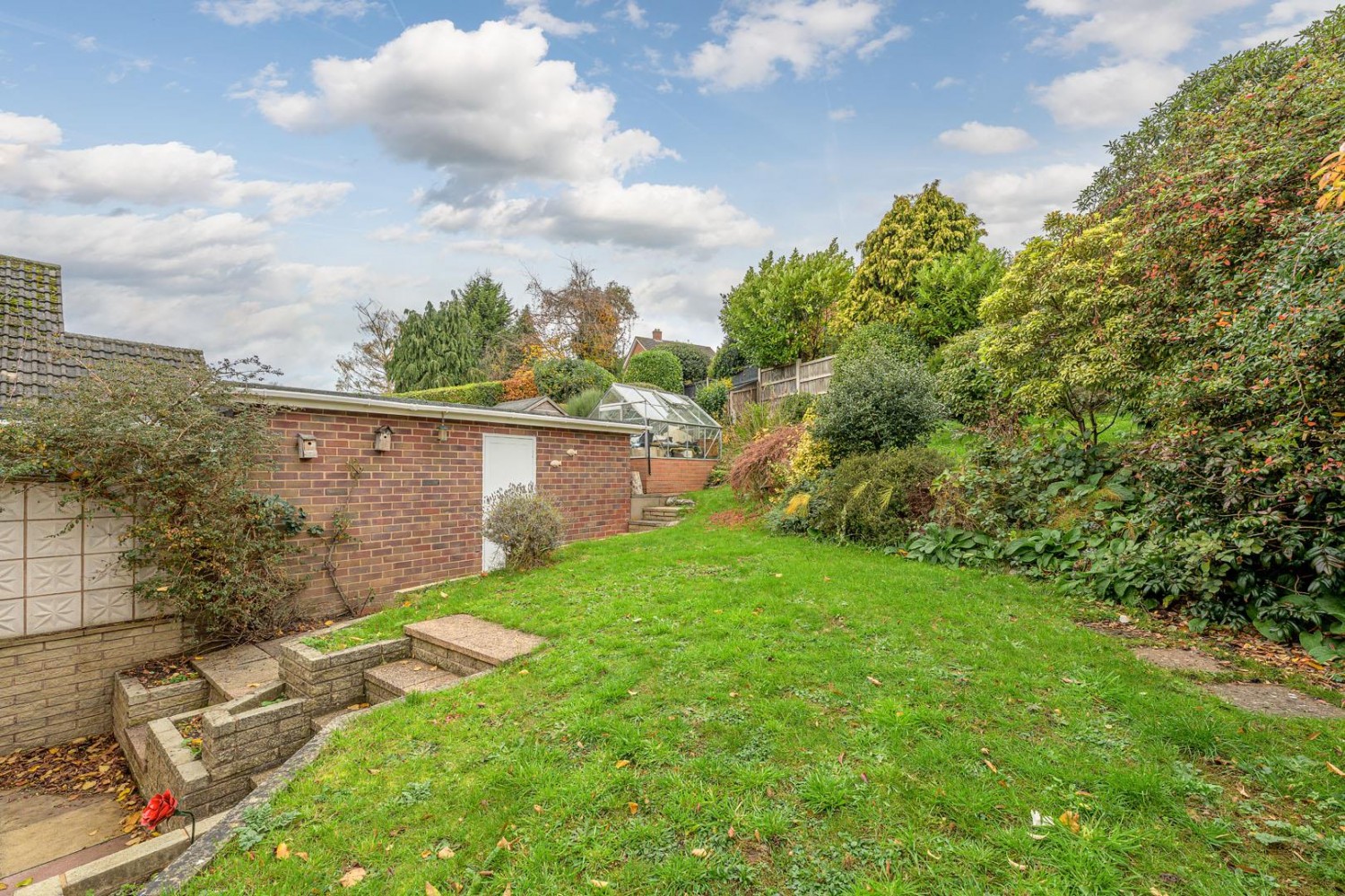 Lawnswood Road, Stourbridge, DY8 5LW