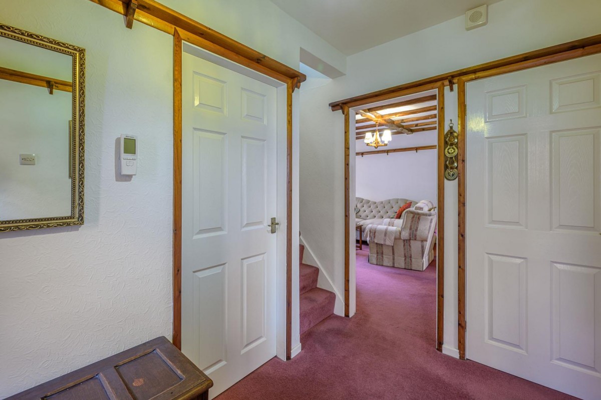 Lawnswood Road, Stourbridge, DY8 5LW